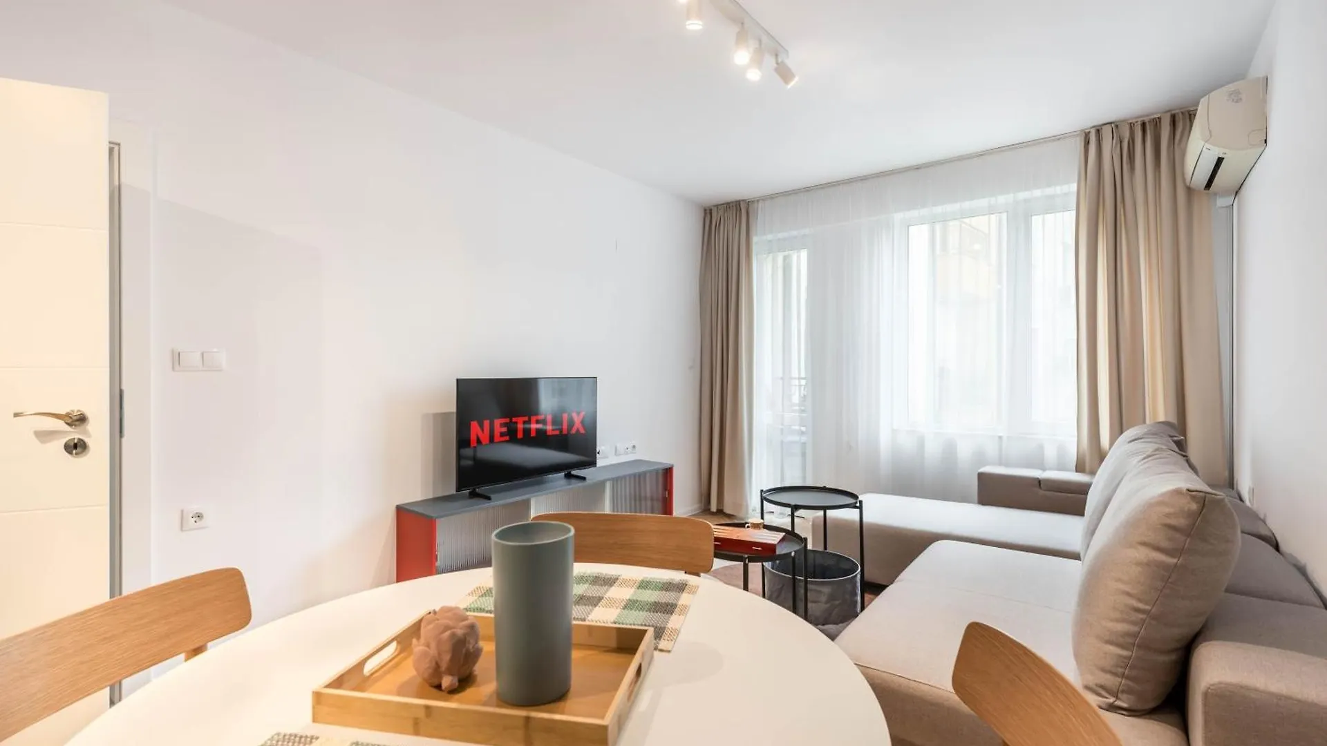 Chaika Apartment Varna
